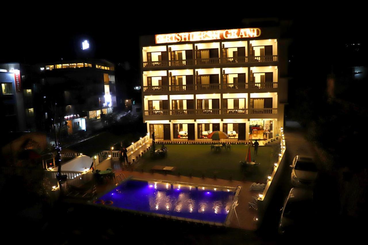 מלון Rishikesh Grand מראה חיצוני תמונה